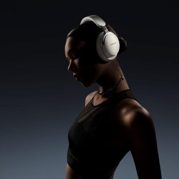 Bose Quietcomfort Ultra Bluetooth Wireless Noise Cancelling Headphones For Music With Spatial Audio, Over-The-Ear Headphones With Mic, Up To 24 Hours Of Battery Life, Diamond -...